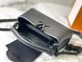 Picture of Louis Vuitton Handbags _SKUfw162185868fw